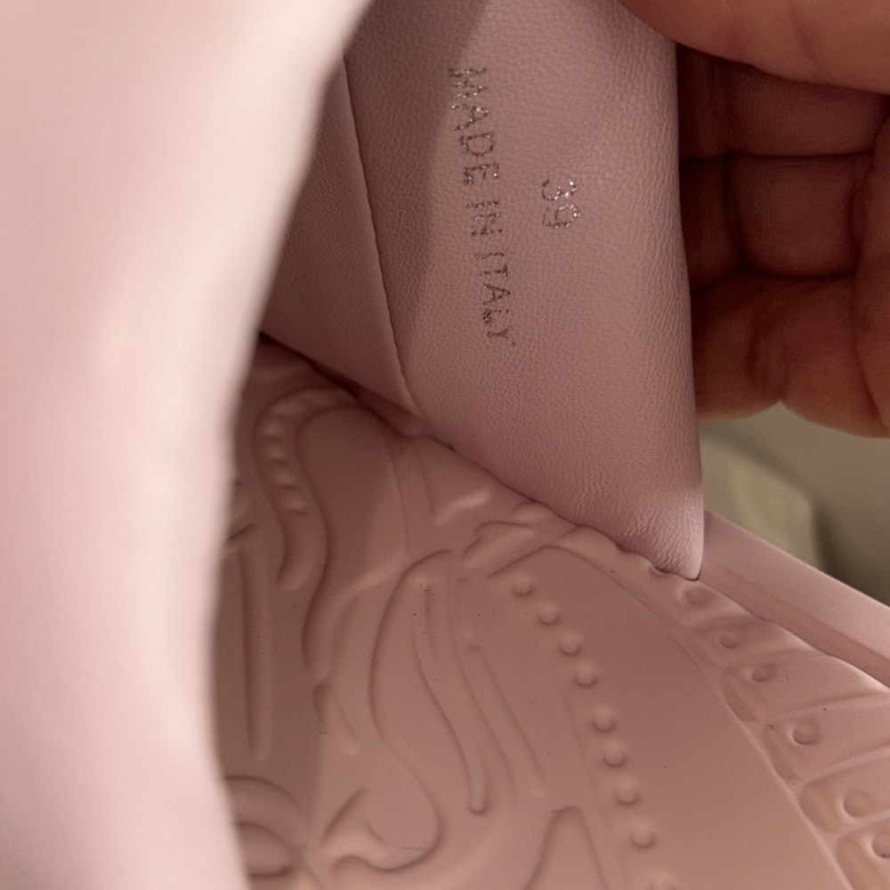 New in box Burberry Pink Slide Sandals Sz 9 - Picture 8 of 9